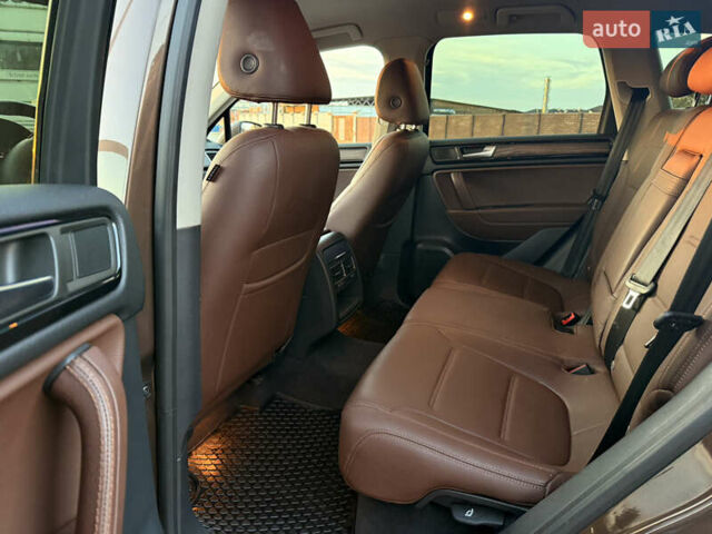 Коричневий Фольксваген Туарег, об'ємом двигуна 2.97 л та пробігом 198 тис. км за 18500 $, фото 7 на Automoto.ua