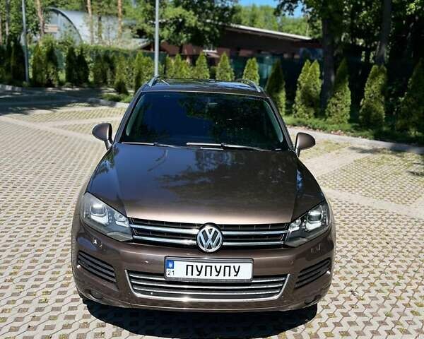 Коричневий Фольксваген Туарег, об'ємом двигуна 2.97 л та пробігом 190 тис. км за 24200 $, фото 2 на Automoto.ua