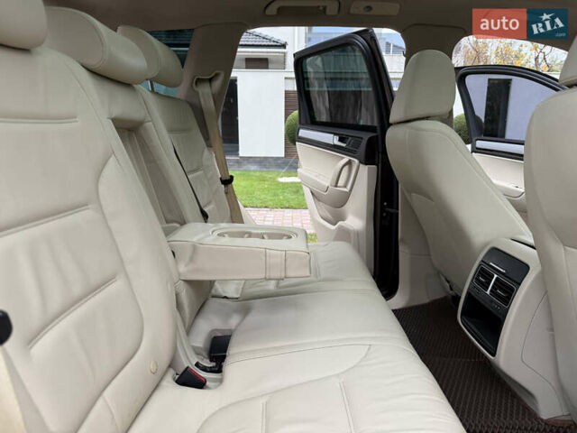 Коричневый Фольксваген Туарег, объемом двигателя 2.97 л и пробегом 239 тыс. км за 17500 $, фото 8 на Automoto.ua