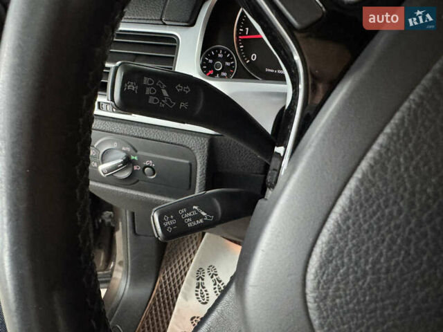 Коричневый Фольксваген Туарег, объемом двигателя 2.97 л и пробегом 300 тыс. км за 21300 $, фото 31 на Automoto.ua