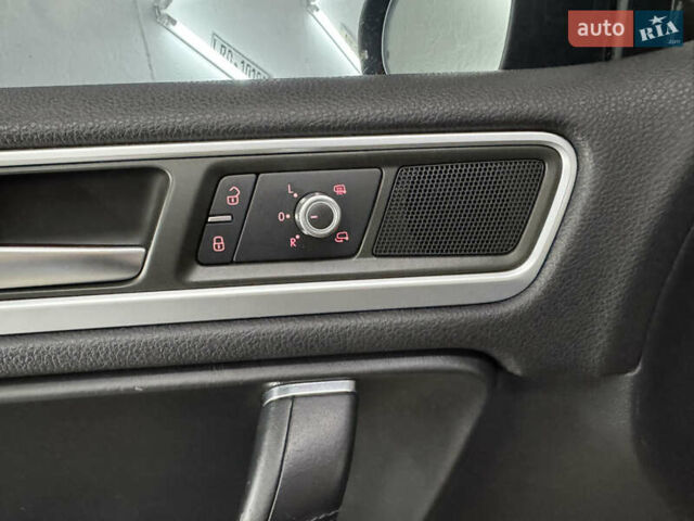 Коричневый Фольксваген Туарег, объемом двигателя 2.97 л и пробегом 300 тыс. км за 21300 $, фото 25 на Automoto.ua