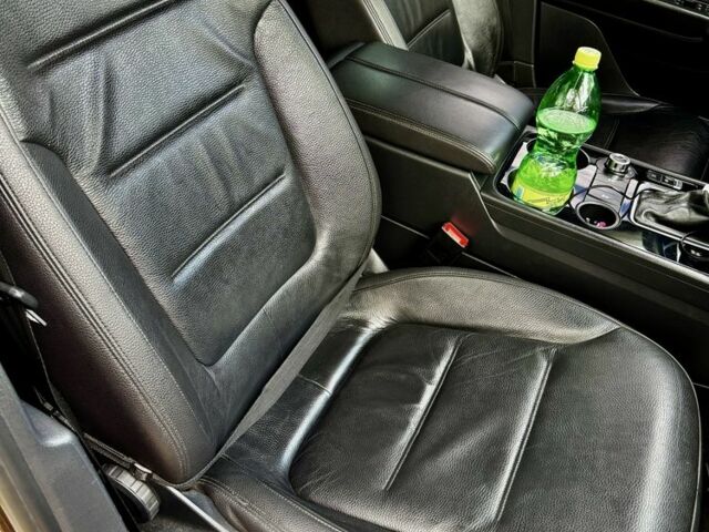 Коричневый Фольксваген Туарег, объемом двигателя 3 л и пробегом 330 тыс. км за 17500 $, фото 17 на Automoto.ua