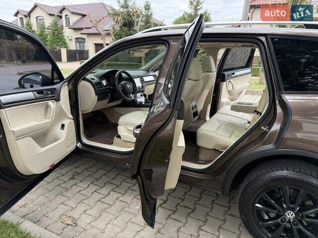 Коричневый Фольксваген Туарег, объемом двигателя 2.97 л и пробегом 239 тыс. км за 17500 $, фото 63 на Automoto.ua