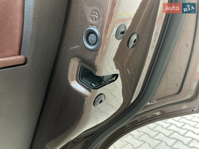 Коричневый Фольксваген Туарег, объемом двигателя 3.6 л и пробегом 262 тыс. км за 18800 $, фото 99 на Automoto.ua