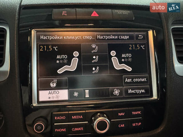 Коричневый Фольксваген Туарег, объемом двигателя 2.97 л и пробегом 300 тыс. км за 21300 $, фото 70 на Automoto.ua