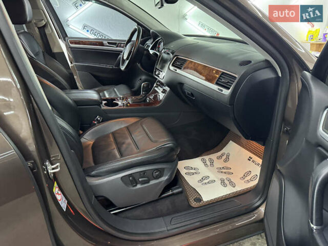 Коричневый Фольксваген Туарег, объемом двигателя 2.97 л и пробегом 300 тыс. км за 21300 $, фото 34 на Automoto.ua