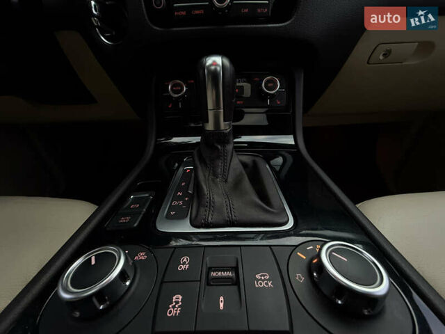 Коричневый Фольксваген Туарег, объемом двигателя 2.97 л и пробегом 239 тыс. км за 17500 $, фото 45 на Automoto.ua