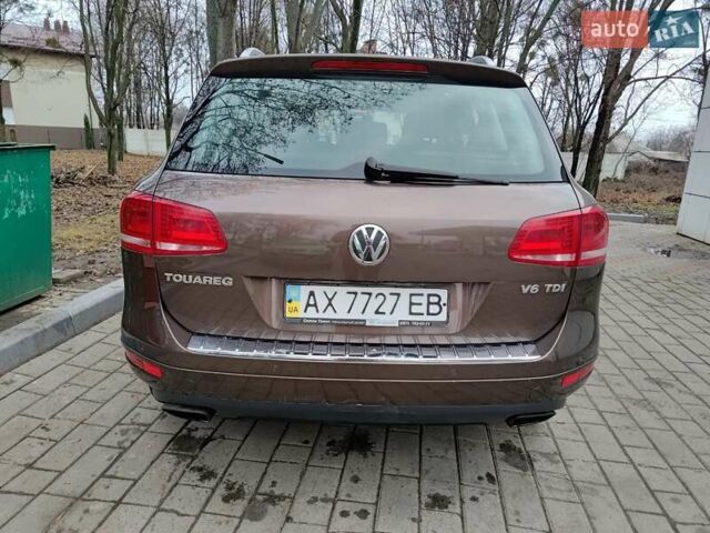 Коричневый Фольксваген Туарег, объемом двигателя 2.97 л и пробегом 225 тыс. км за 20000 $, фото 4 на Automoto.ua