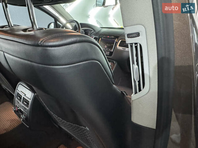 Коричневый Фольксваген Туарег, объемом двигателя 2.97 л и пробегом 300 тыс. км за 21300 $, фото 50 на Automoto.ua