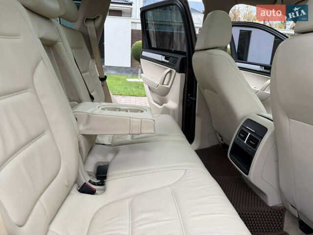 Коричневый Фольксваген Туарег, объемом двигателя 2.97 л и пробегом 239 тыс. км за 17500 $, фото 66 на Automoto.ua