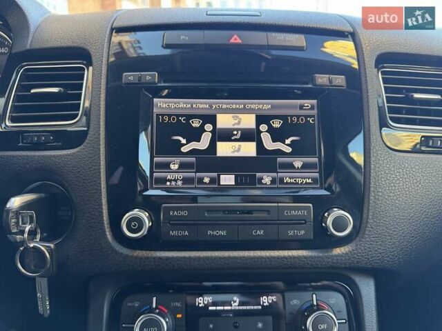 Коричневый Фольксваген Туарег, объемом двигателя 2.97 л и пробегом 208 тыс. км за 19800 $, фото 18 на Automoto.ua