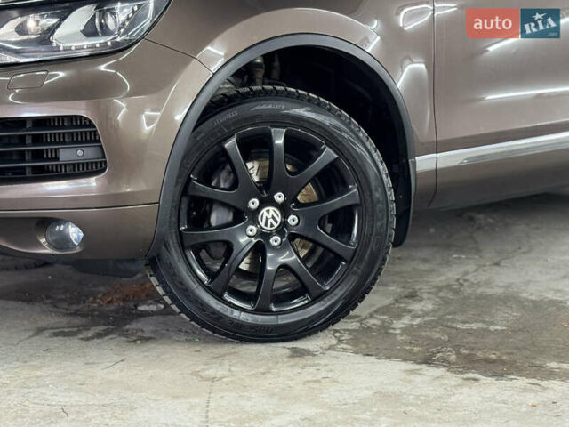 Коричневый Фольксваген Туарег, объемом двигателя 2.97 л и пробегом 300 тыс. км за 21300 $, фото 13 на Automoto.ua