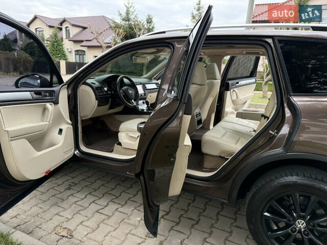 Коричневый Фольксваген Туарег, объемом двигателя 2.97 л и пробегом 239 тыс. км за 17500 $, фото 56 на Automoto.ua