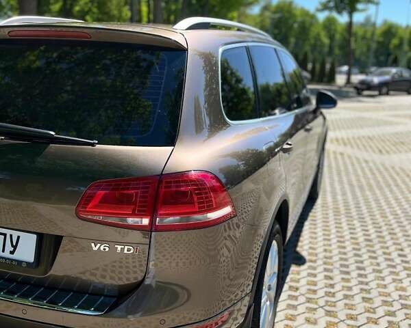 Коричневий Фольксваген Туарег, об'ємом двигуна 2.97 л та пробігом 190 тис. км за 24200 $, фото 12 на Automoto.ua