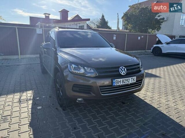 Коричневый Фольксваген Туарег, объемом двигателя 2.97 л и пробегом 240 тыс. км за 18000 $, фото 5 на Automoto.ua