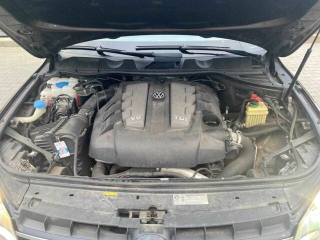 Коричневый Фольксваген Туарег, объемом двигателя 3 л и пробегом 150 тыс. км за 24950 $, фото 13 на Automoto.ua