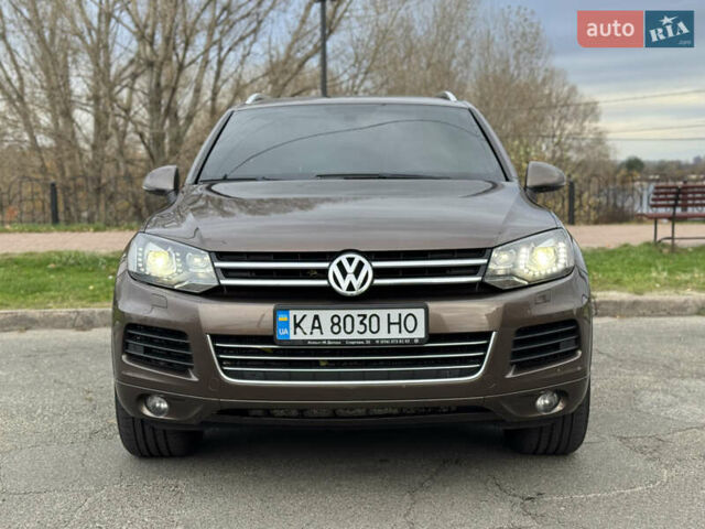 Коричневый Фольксваген Туарег, объемом двигателя 2.97 л и пробегом 280 тыс. км за 19900 $, фото 2 на Automoto.ua