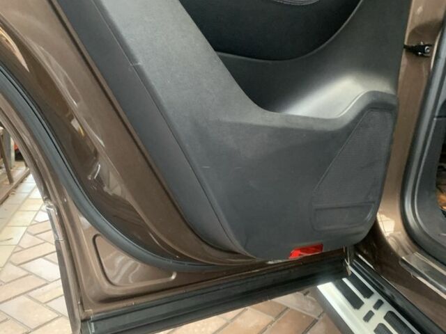 Коричневый Фольксваген Туарег, объемом двигателя 3 л и пробегом 106 тыс. км за 23000 $, фото 12 на Automoto.ua