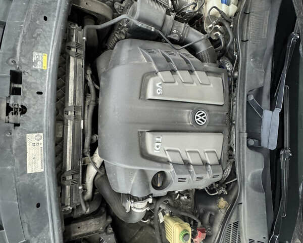 Коричневый Фольксваген Туарег, объемом двигателя 2.97 л и пробегом 300 тыс. км за 21300 $, фото 61 на Automoto.ua