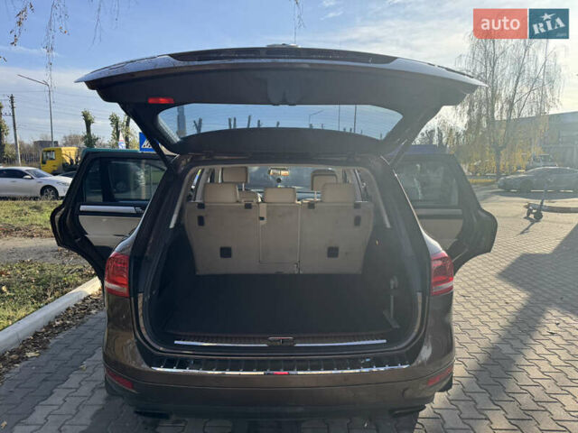 Коричневый Фольксваген Туарег, объемом двигателя 2.97 л и пробегом 273 тыс. км за 20000 $, фото 15 на Automoto.ua