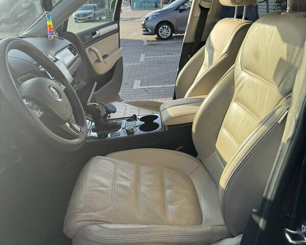 Коричневый Фольксваген Туарег, объемом двигателя 2.97 л и пробегом 273 тыс. км за 20000 $, фото 34 на Automoto.ua