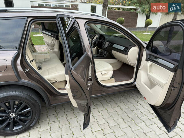 Коричневый Фольксваген Туарег, объемом двигателя 2.97 л и пробегом 239 тыс. км за 17500 $, фото 57 на Automoto.ua