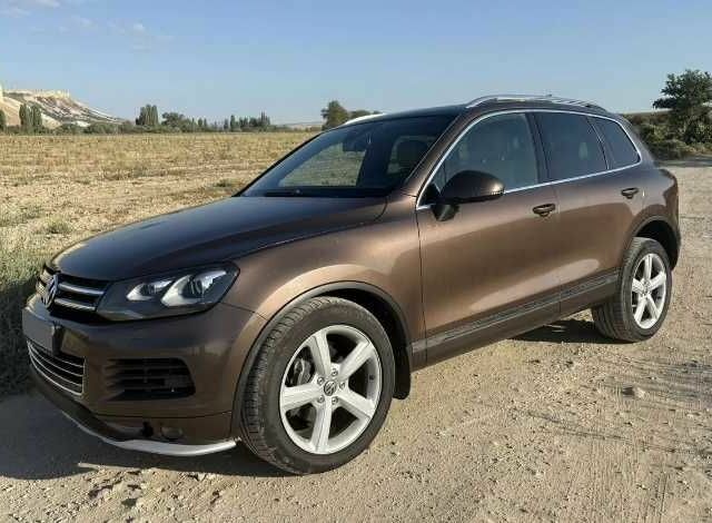 Коричневий Фольксваген Туарег, об'ємом двигуна 3 л та пробігом 137 тис. км за 10700 $, фото 5 на Automoto.ua