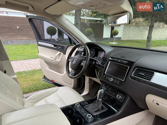 Коричневый Фольксваген Туарег, объемом двигателя 2.97 л и пробегом 239 тыс. км за 17500 $, фото 53 на Automoto.ua