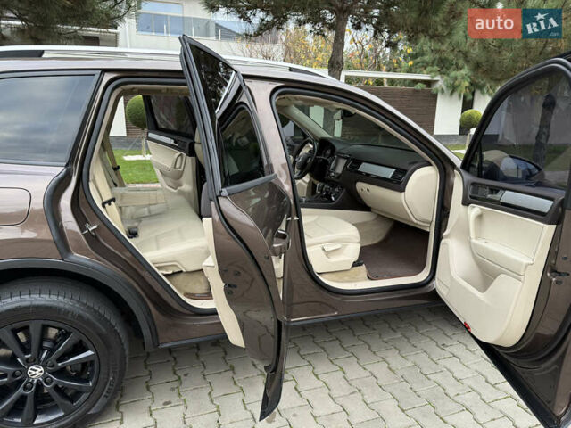 Коричневый Фольксваген Туарег, объемом двигателя 2.97 л и пробегом 239 тыс. км за 17500 $, фото 11 на Automoto.ua