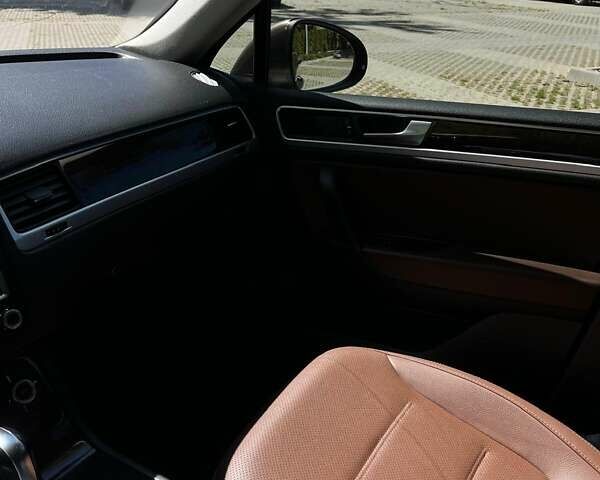 Коричневий Фольксваген Туарег, об'ємом двигуна 2.97 л та пробігом 190 тис. км за 24200 $, фото 23 на Automoto.ua