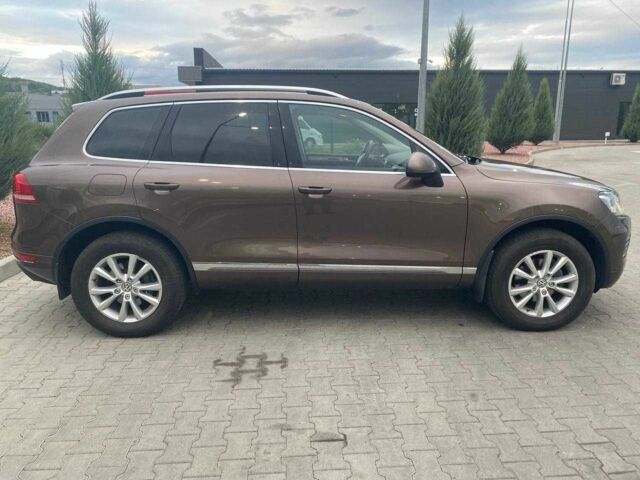 Коричневый Фольксваген Туарег, объемом двигателя 3 л и пробегом 150 тыс. км за 24950 $, фото 2 на Automoto.ua