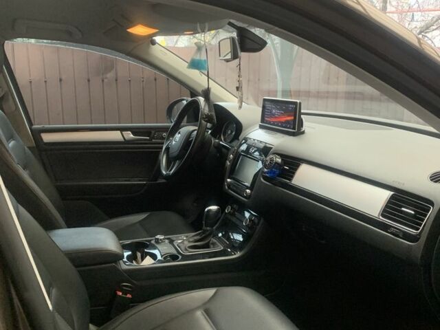 Коричневый Фольксваген Туарег, объемом двигателя 3 л и пробегом 106 тыс. км за 23000 $, фото 11 на Automoto.ua