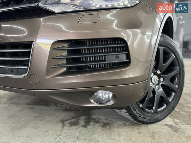 Коричневый Фольксваген Туарег, объемом двигателя 2.97 л и пробегом 300 тыс. км за 21300 $, фото 66 на Automoto.ua