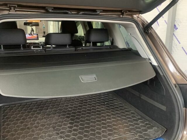 Коричневый Фольксваген Туарег, объемом двигателя 3 л и пробегом 106 тыс. км за 23000 $, фото 9 на Automoto.ua