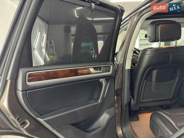 Коричневый Фольксваген Туарег, объемом двигателя 2.97 л и пробегом 300 тыс. км за 21300 $, фото 40 на Automoto.ua