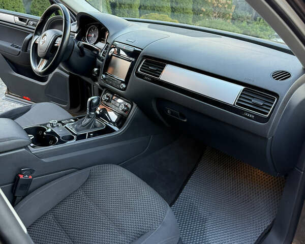 Коричневый Фольксваген Туарег, объемом двигателя 2.97 л и пробегом 228 тыс. км за 25500 $, фото 10 на Automoto.ua