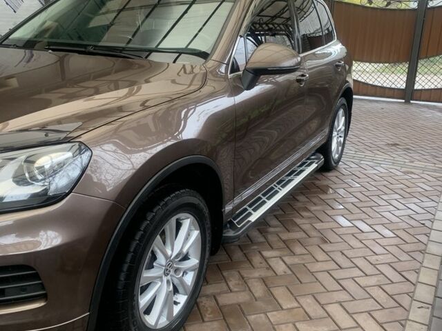 Коричневый Фольксваген Туарег, объемом двигателя 3 л и пробегом 106 тыс. км за 23000 $, фото 5 на Automoto.ua