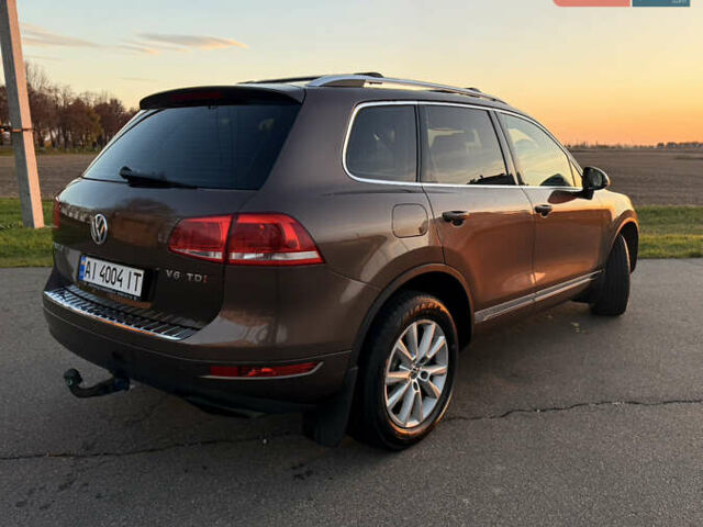 Коричневий Фольксваген Туарег, об'ємом двигуна 2.97 л та пробігом 198 тис. км за 18500 $, фото 2 на Automoto.ua