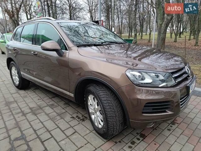 Коричневый Фольксваген Туарег, объемом двигателя 2.97 л и пробегом 225 тыс. км за 20000 $, фото 1 на Automoto.ua