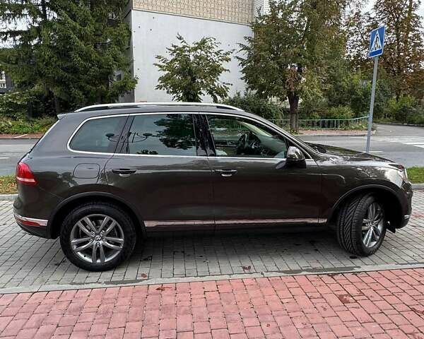 Коричневий Фольксваген Туарег, об'ємом двигуна 3.6 л та пробігом 253 тис. км за 20700 $, фото 13 на Automoto.ua