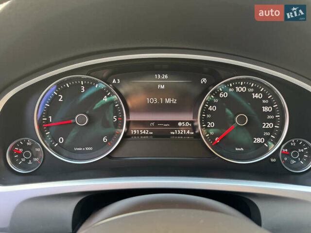 Коричневый Фольксваген Туарег, объемом двигателя 3 л и пробегом 191 тыс. км за 18000 $, фото 39 на Automoto.ua