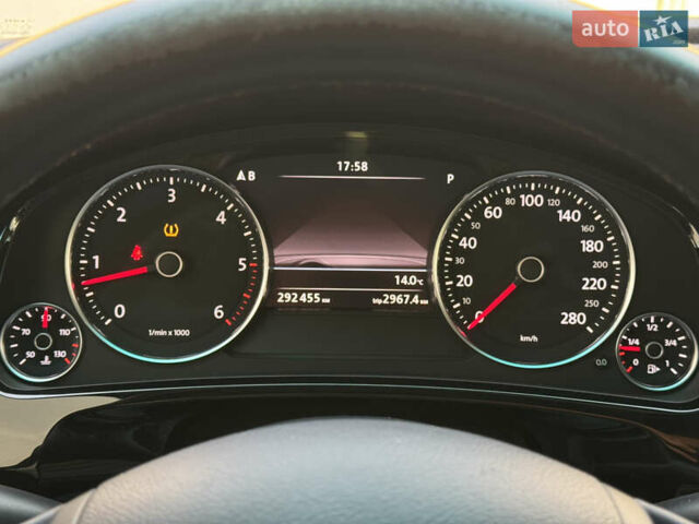 Коричневый Фольксваген Туарег, объемом двигателя 2.97 л и пробегом 292 тыс. км за 20500 $, фото 32 на Automoto.ua