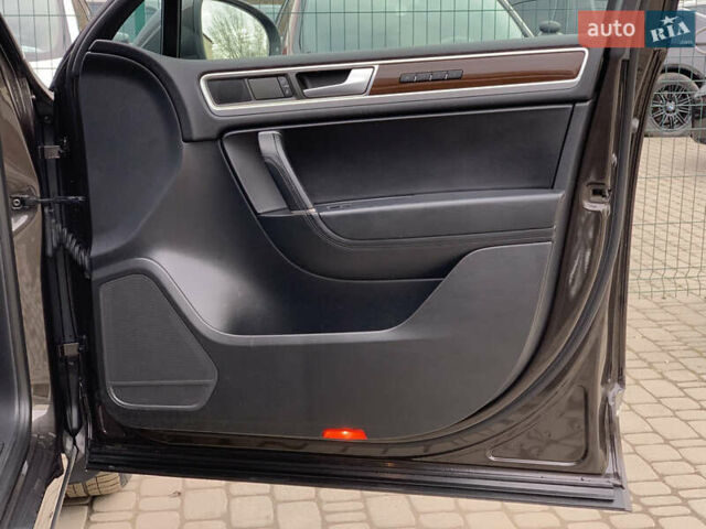 Коричневый Фольксваген Туарег, объемом двигателя 3 л и пробегом 227 тыс. км за 23855 $, фото 38 на Automoto.ua