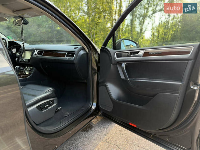 Коричневый Фольксваген Туарег, объемом двигателя 3 л и пробегом 227 тыс. км за 24450 $, фото 36 на Automoto.ua