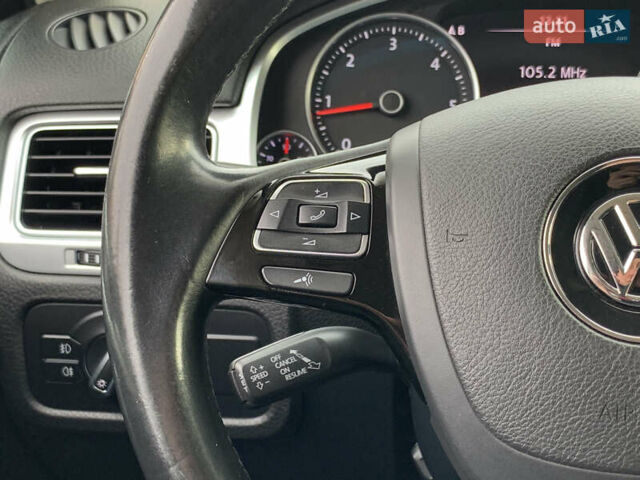 Коричневый Фольксваген Туарег, объемом двигателя 3 л и пробегом 227 тыс. км за 23855 $, фото 53 на Automoto.ua