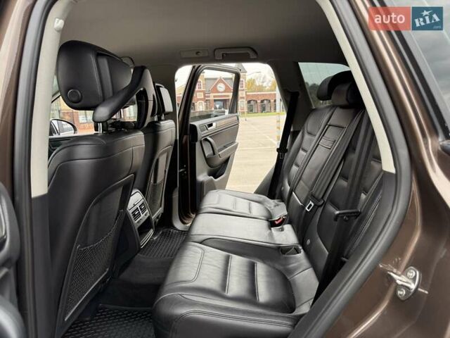 Коричневый Фольксваген Туарег, объемом двигателя 2.97 л и пробегом 144 тыс. км за 28500 $, фото 75 на Automoto.ua