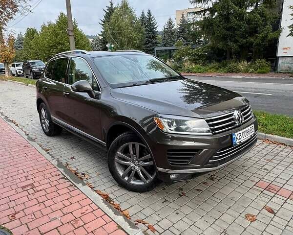 Коричневий Фольксваген Туарег, об'ємом двигуна 3.6 л та пробігом 253 тис. км за 20700 $, фото 14 на Automoto.ua