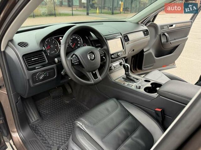 Коричневый Фольксваген Туарег, объемом двигателя 2.97 л и пробегом 144 тыс. км за 28500 $, фото 67 на Automoto.ua