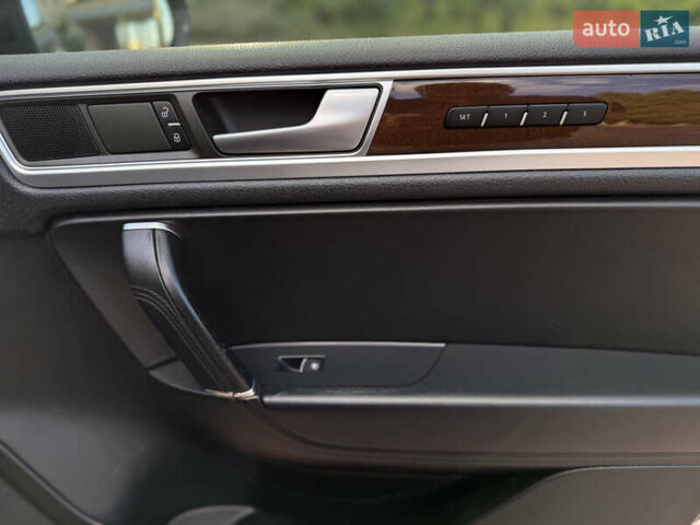 Коричневый Фольксваген Туарег, объемом двигателя 3 л и пробегом 227 тыс. км за 24450 $, фото 38 на Automoto.ua