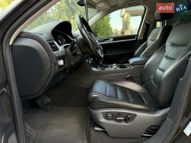 Коричневый Фольксваген Туарег, объемом двигателя 3 л и пробегом 227 тыс. км за 24450 $, фото 29 на Automoto.ua